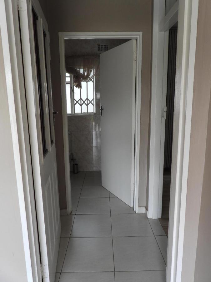 2 Bed Apt With En-Suite And Kitchenette - 2067 Harare Zewnętrze zdjęcie